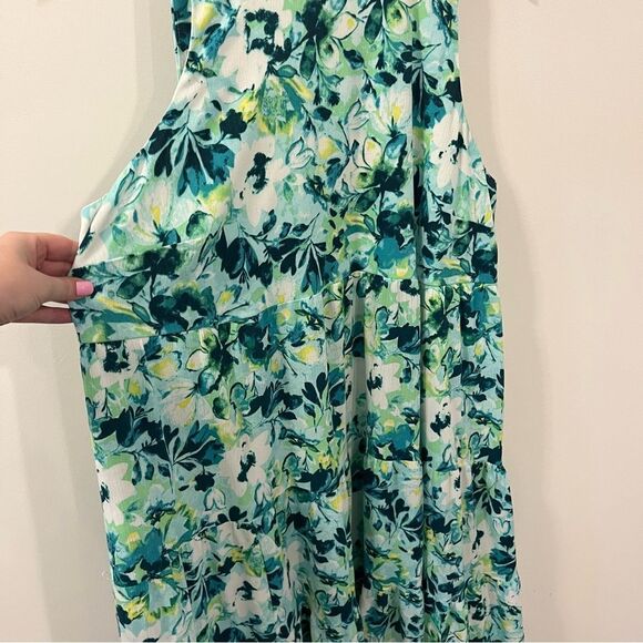 Torrid Maxi Washable Gauze Halter Tiered
Dress Watercolor Floral Size 1X - Picture 7 of 16